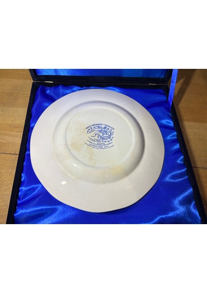 Wedgwood Porselen Dekor Tabağı 25 cm Çapında fırsatları