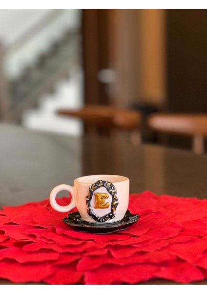 90ML Kişiye Özel Siyah Gold Çerçeve Harfli Türk Kahvesi Fincanı Çiçek Altlığı Ile modelleri