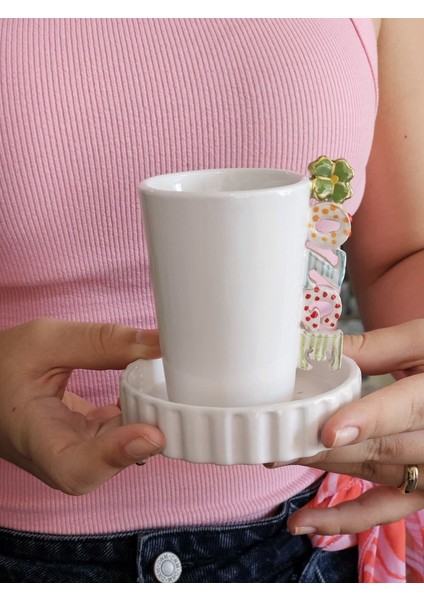 Yonca Isimli Fincan fiyatları