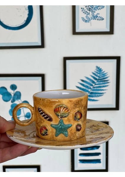 Tabaklı Kumsal Temalı El Yapımı Fincan