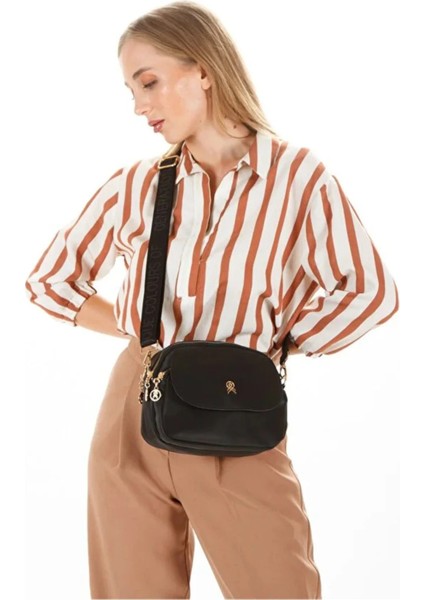 Kaliteli Saten Doku Kol Çantası 22X17X9 fırsatları