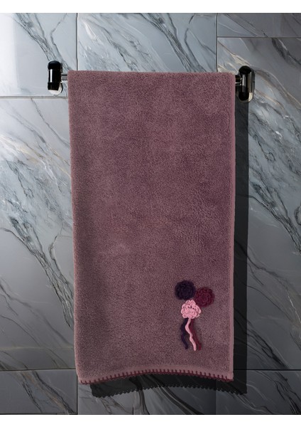 Çiçek Motifli, Kedi Tırnağı Oyalı, Yumuşak Dokulu Pamuklu Vücut Havlusu | Mor |70x130 cm