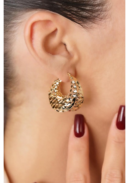 14 Ayar Altın Işlemeli Tasarım Küpe fırsatları