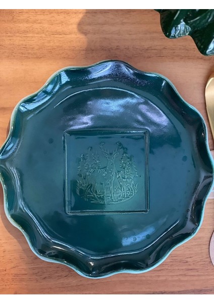 1 Adet El Yapımı El Boyaması Şekilsiz Formlu 21CM Seramik Tabak -,geyik Desenli modelleri