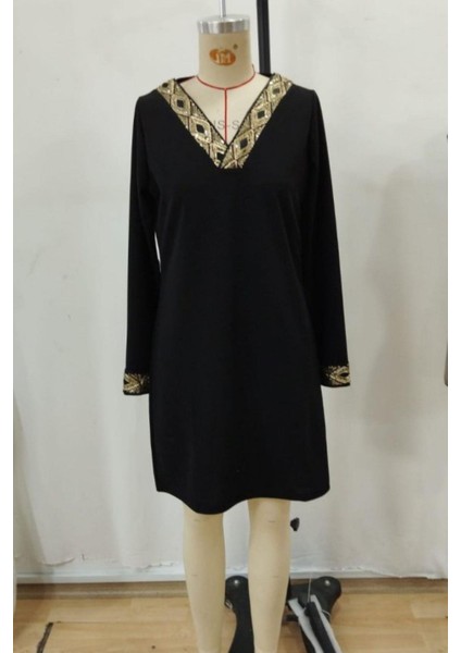 Payet Detaylı V Yaka Uzun Kollu Ithal Krep Mini Elbise - Siyah fırsatları