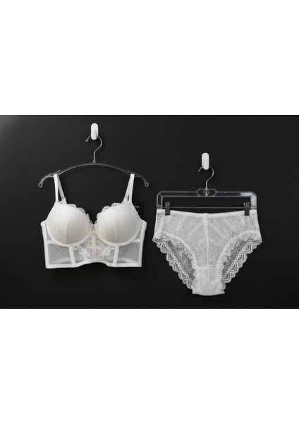 Beyaz Dantelli Uzun Model Sütyen Takımı