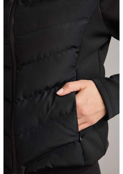 Rüzgar Geçirmez Regular Fit Kapüşonlu Fermuarlı MONT G8257AX25WN fırsatları