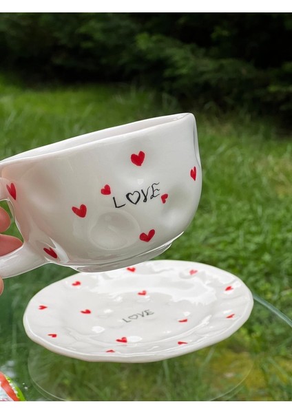 Şekilsiz 300ML Kalpli Love Yazılı Kupa indirimleri