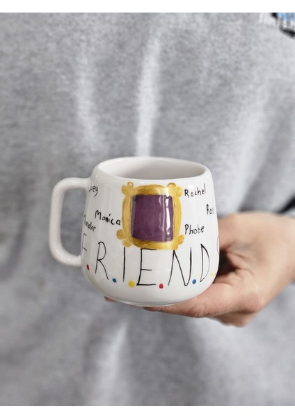 Friends Temalı El Yapımı & El Boyaması Seramik Kupa (240 Ml)