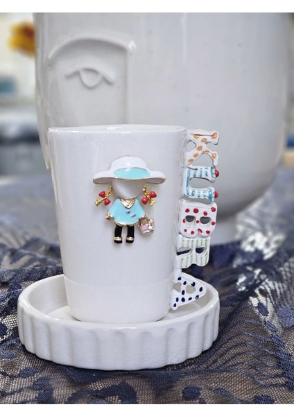 El Yapımı Isimli Influencer 3 Figürlü Fincan