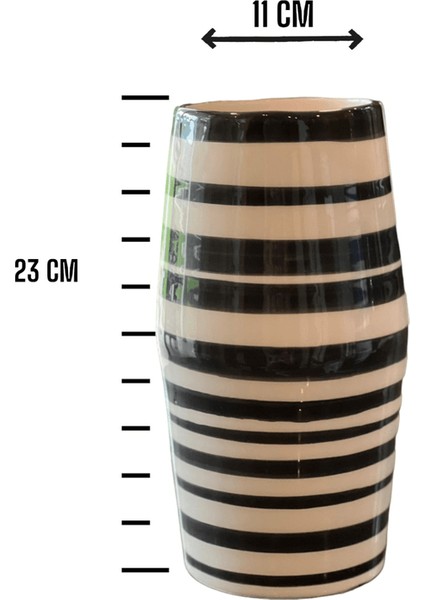 Siyah Line Art Vazo modelleri