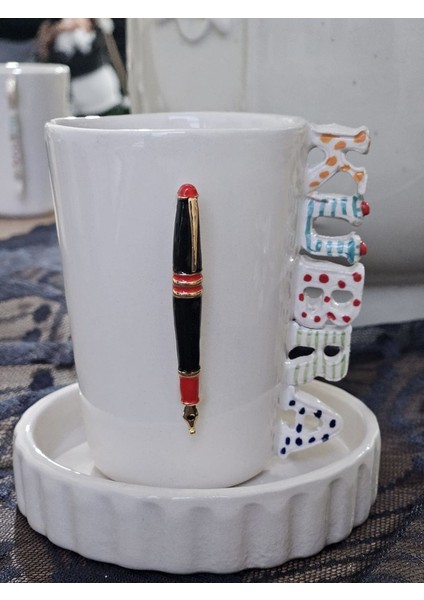 El Yapımı Isimli Dolma Kalem Figürlü Fincan