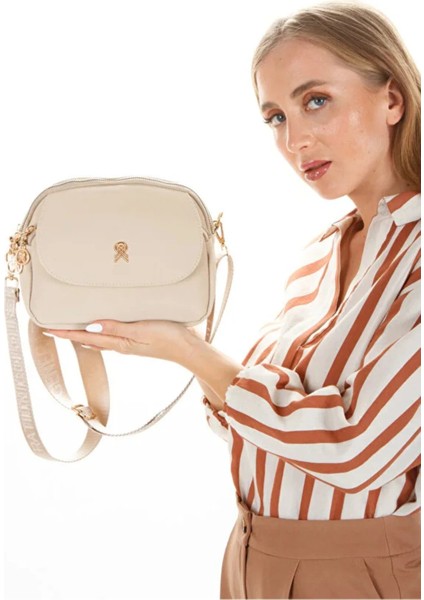 Kaliteli Saten Doku Kol Çantası 22X17X9 fiyatları