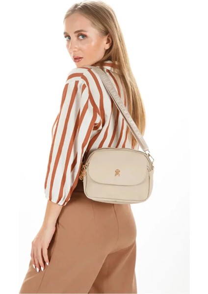 Kaliteli Saten Doku Kol Çantası 22X17X9 modelleri