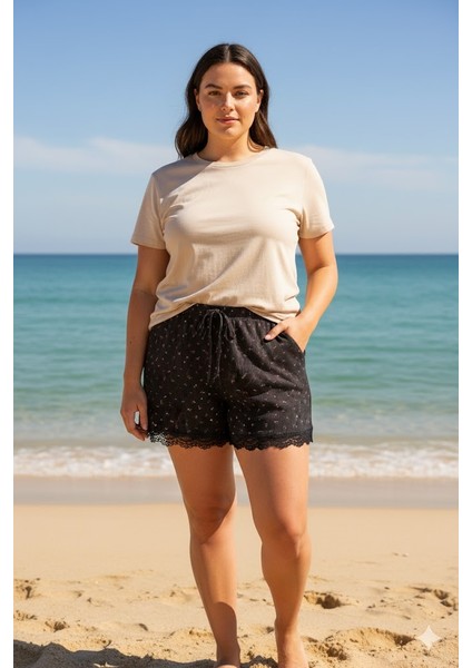 Düz Renk Mini Çiçek Desenli Penye Kadın Ev Şortu Bacak Dantel Detaylı Ev Giyim Siyah fırsatları