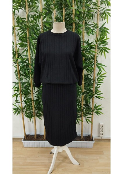 Kadın Uzun Kollu Yakası Açık Yarasa Kollu Şardonlu Kaşkorse Bluz ve Etek Takım