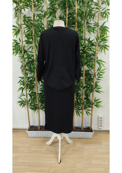 Kadın Uzun Kollu Yakası Açık Yarasa Kollu Şardonlu Kaşkorse Bluz ve Etek Takım