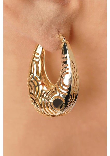 14 Ayar Altın Işlemeli Oval Tasarım Küpe