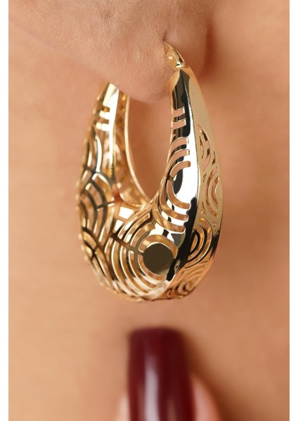 14 Ayar Altın Işlemeli Oval Tasarım Küpe fırsatları