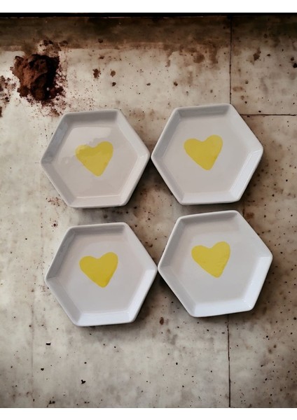4\'lü Altıgen Sarı Kalpli Sosluk Lokumluk