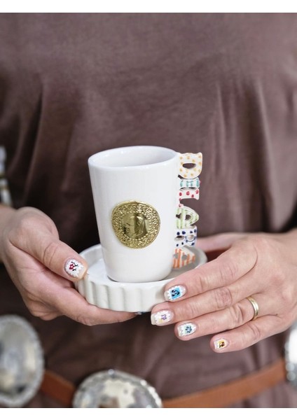 El Yapımı Isimli Altın Fincan modelleri