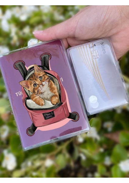 Kedi Tatilde Desenli Universal Şeffaf Pasaport Kılıfı Model Tüm Ülke Pasaportlarına Uygun