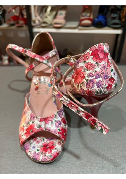 “flor De Pasión” – Kırmızı Çiçek Desenli 8,5 cm 13 Pont Tango Dans ve Salon Ayakkabısı fiyatları