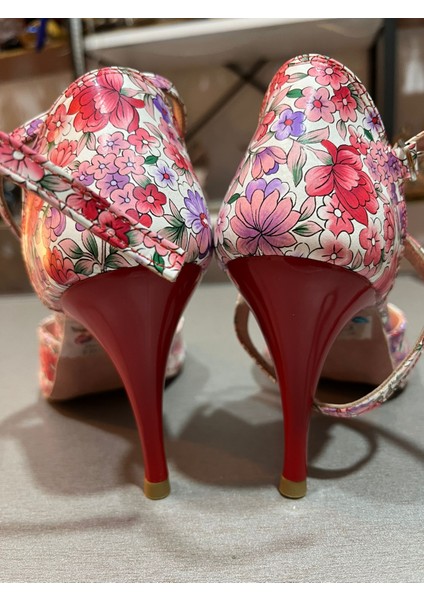 “flor De Pasión” – Kırmızı Çiçek Desenli 8,5 cm 13 Pont Tango Dans ve Salon Ayakkabısı fırsatları