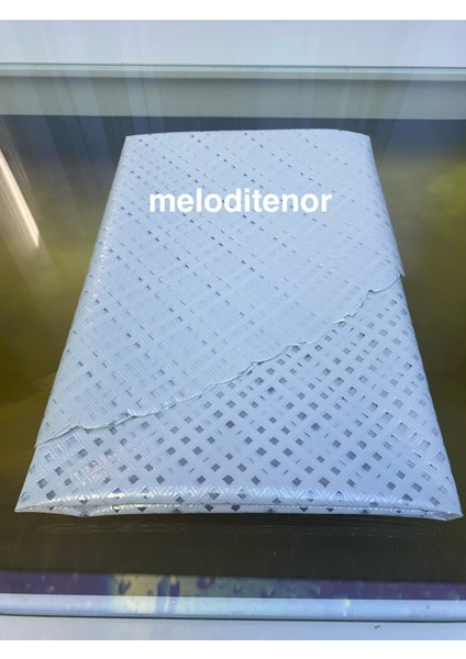 Şeffaf Kaplama Hasır Lüks Silinebilir Pürüzsüz Yüzey Kaymaz Kareli Pvc Yuvarlak Muşamba Masa Örtüsü indirimleri