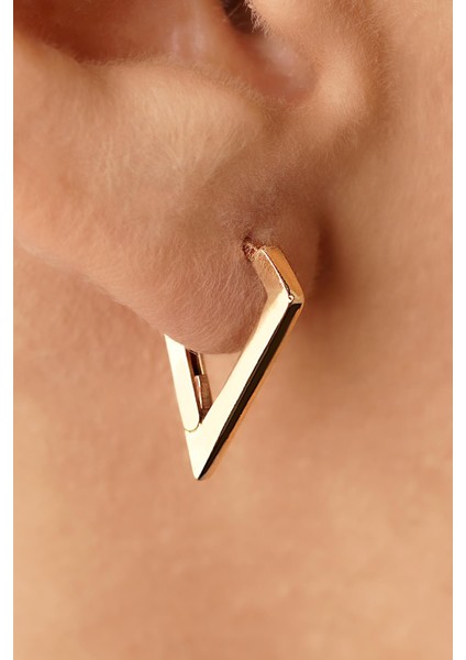 14 Ayar Altın Üçgen Tasarım Küpe