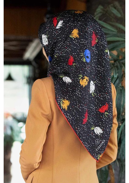 %100 Twill Ipek Çıtır Çiçek Desenli Kırmızı - Saks Renkli 90X90 Eşarp Dikim Şekli : El Dikişi