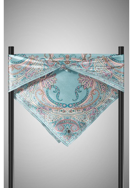%100 Twill Ipek Şal Desenli Buz Mavisi Renkli 90X90 Eşarp Dikim Şekli : El Dikişi
