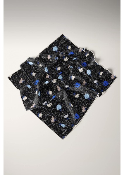 %100 Twill Ipek Çıtır Çiçek Desenli Siyah - Saks Renkli 90X90 Eşarp Dikim Şekli : El Dikişi indirimleri
