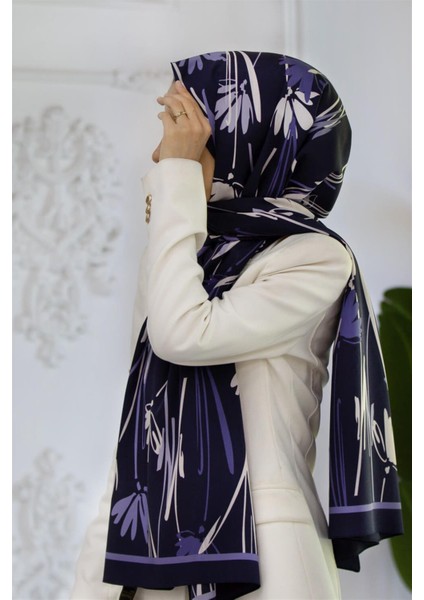 Lüks Medine Ipeği Çiçek Desenli Lacivert Renkli 75X195 Kırışmaz Şal Moss Krep Dikiş Tipi Italyan Dikişli