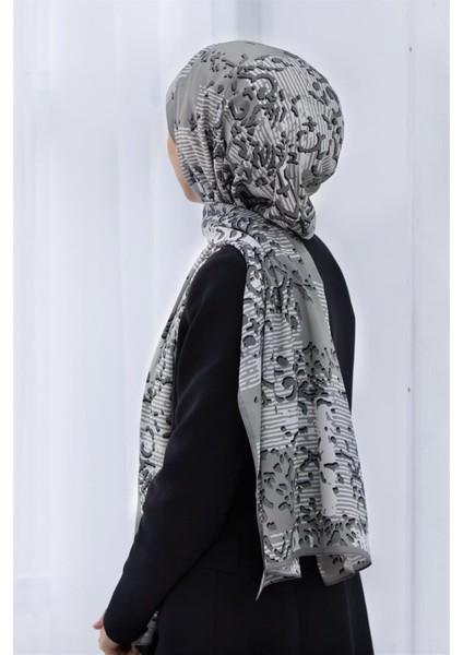 Lüks Medine Ipeği Eskitme Desenli Gümüş Renkli 75X195 Kırışmaz Şal Moss Krep Dikiş Tipi Italyan Dikişli