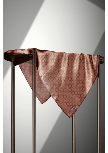 %100 Twill Ipek Monogram Desenli Taba Renkli 90X90 Eşarp Dikim Şekli : El Dikişi fırsatları