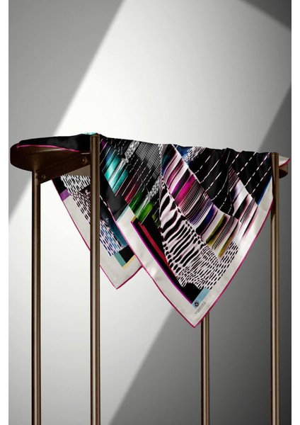 %100 Twill Ipek Geometrik Desenli Siyah - Fuşya Renkli 90X90 Eşarp Dikim Şekli : El Dikişi fırsatları