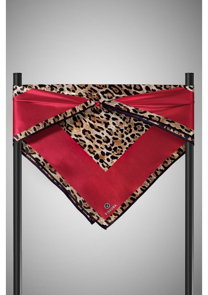 %100 Twill Ipek Leopar Desenli Kırmızı Renkli 90X90 Eşarp Dikim Şekli : El Dikişi