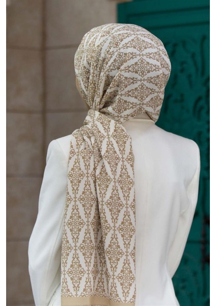 Lüks Medine Ipeği Barok Desenli Bej Renkli Kırışmaz Şal Moss Krep Dikiş Tipi Italyan Dikişli