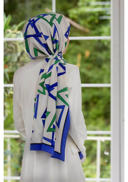 Lüks Medine Ipeği Geometrik Desenli Saks Renkli 75X195 Kırışmaz Şal Moss Krep Dikiş Tipi Italyan Dikişli