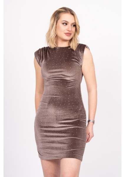 Velvet Crystal Glow Dress – Kadife Taş Detaylı Luxe Gece Elbisesi 50350 modelleri
