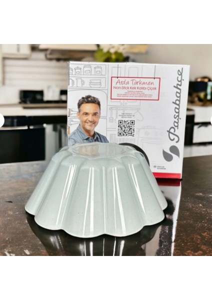 Arda Türkmen Borcam Yapışmaz Seramik Kaplama Non-Stick Çiçek Kek Kalıbı 1680CC fiyatları
