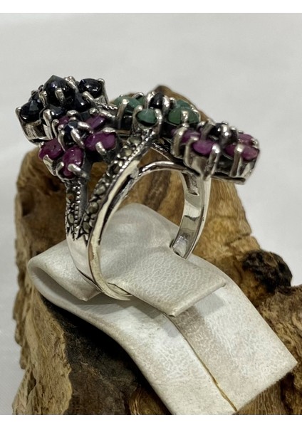 Zümürt Taşlı Gümüş Kadın Yüzük