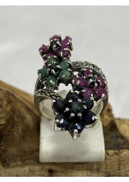 Zümürt Taşlı Gümüş Kadın Yüzük modelleri