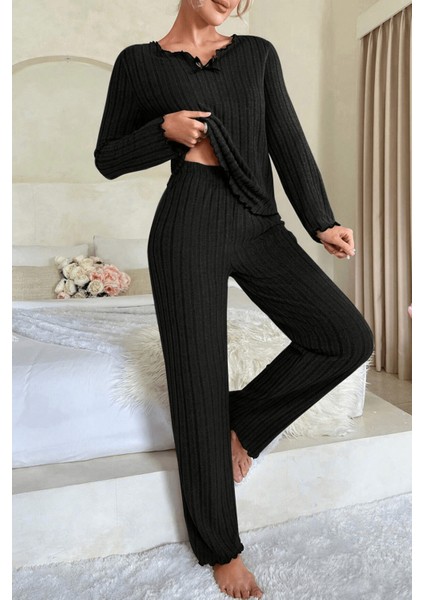 Kadın Siyah Uzun Kollu Fiyonklu Yuvarlak Yaka Mevsimlik Pijama Takımı modelleri