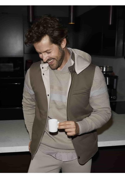 Bej Erkek Slim Fit Çizgili Bisiklet Yaka Triko