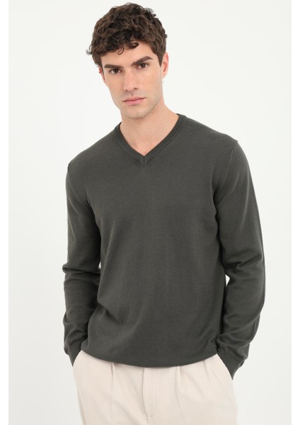 Haki V Yaka Regular Fit Düz Erkek Triko