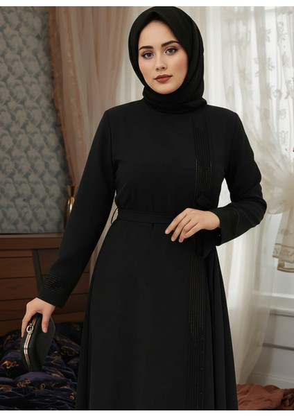 Tesettür Taş Işlemeli Kuşaklı Ferace Özel Tasarım Şık ve Zarif Kadın Tesettür Elbise Modeli