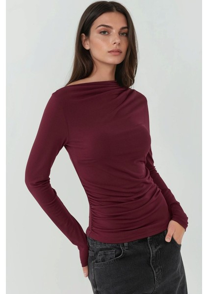 Kadın Büzgü Detaylı Kayık Yaka Bluz Bordo Kırmızı fiyatları