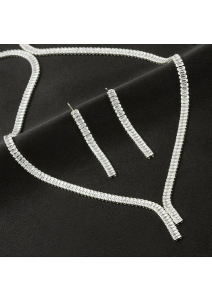 Tamtur Baget Taşlı Lüks Set Kolye 4 mm